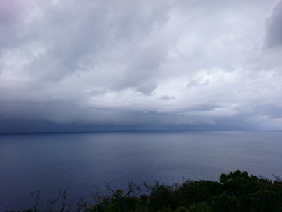 展望台から見た梅雨前線