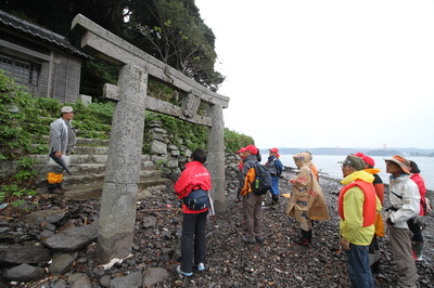 では参拝して入山