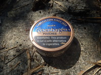 空の手巻きたばこ缶