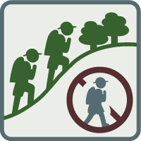 山はできるだけ一人で入らないようにしましょう図